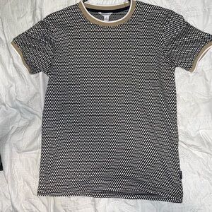 Men's Black and White Patterned Shirt